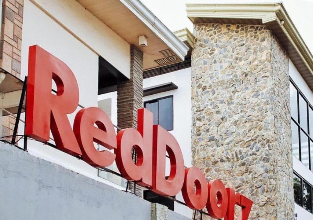 Ipil  Reddoorz @ Jackie'S Hotel & Restaurant מראה חיצוני תמונה